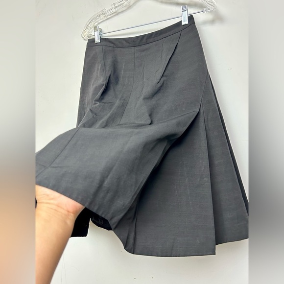 SINCLAIRE BLACK FLARE Pleated Zip Back Knee length Skirt Size 4 - Picture 5 of 11